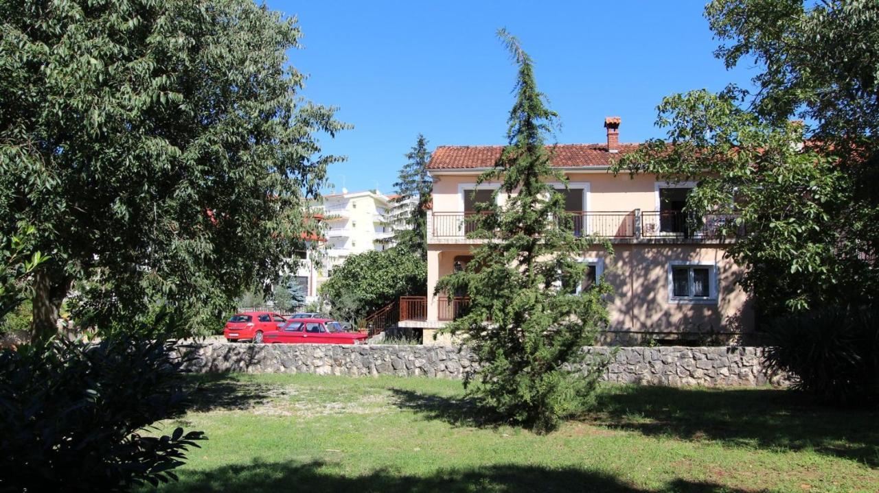 Apartments Grzetic Малинска Экстерьер фото