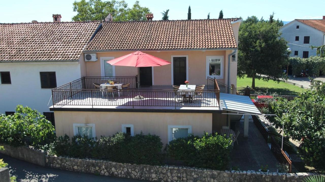 Apartments Grzetic Малинска Экстерьер фото