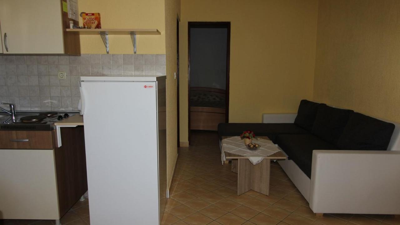 Apartments Grzetic Малинска Экстерьер фото